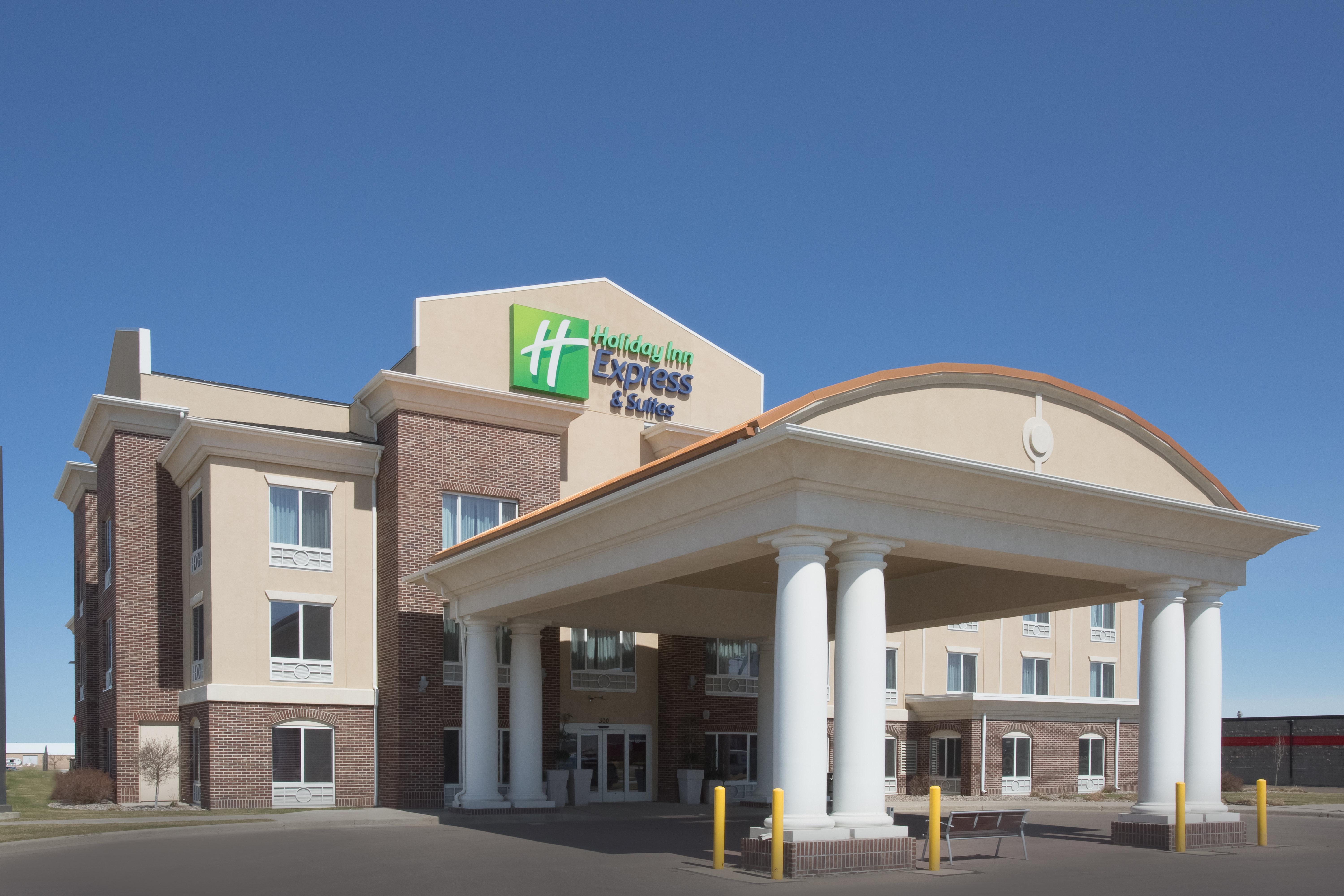Holiday Inn Express Hotel & Suites Minot South By Ihg Eksteriør bilde