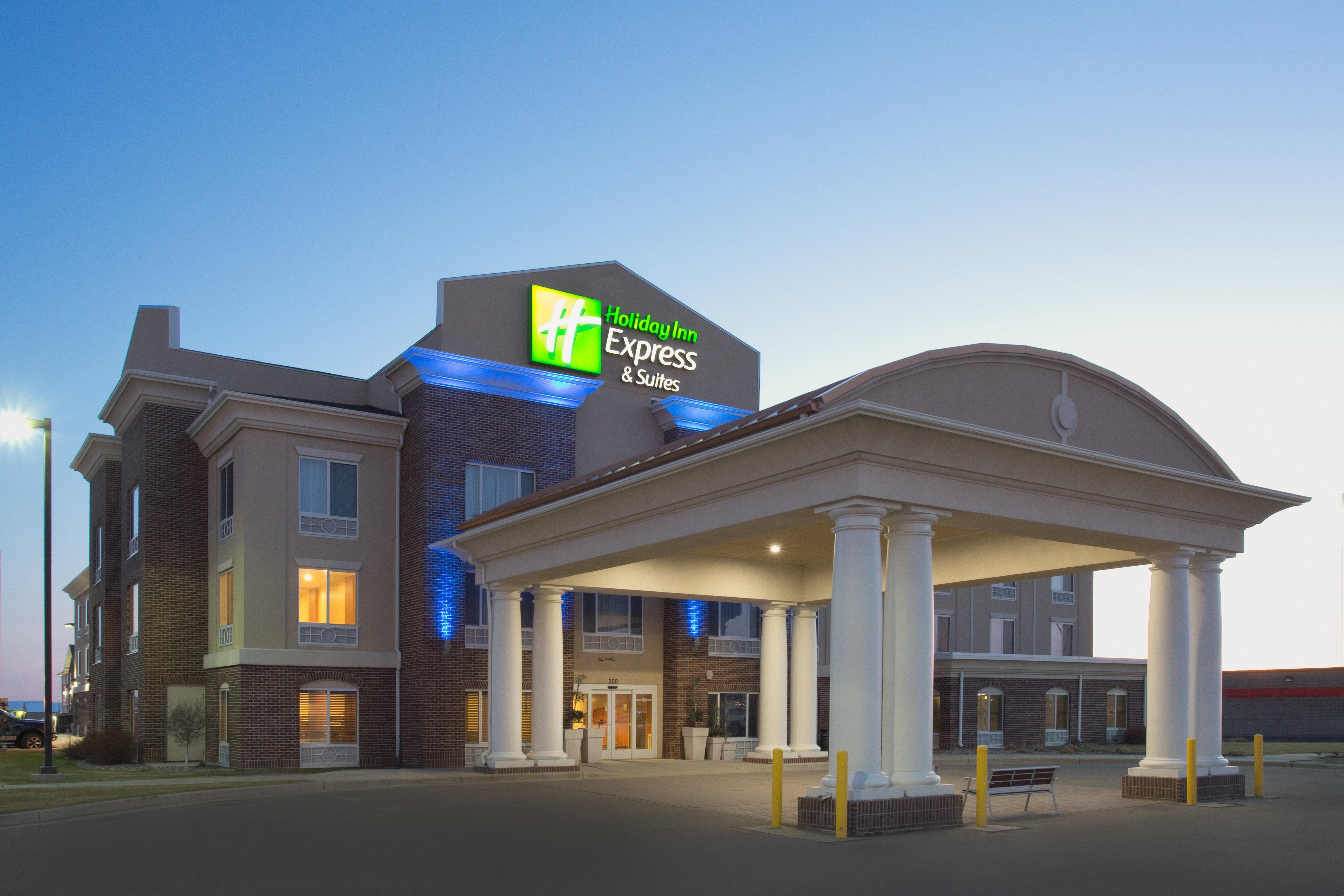 Holiday Inn Express Hotel & Suites Minot South By Ihg Eksteriør bilde