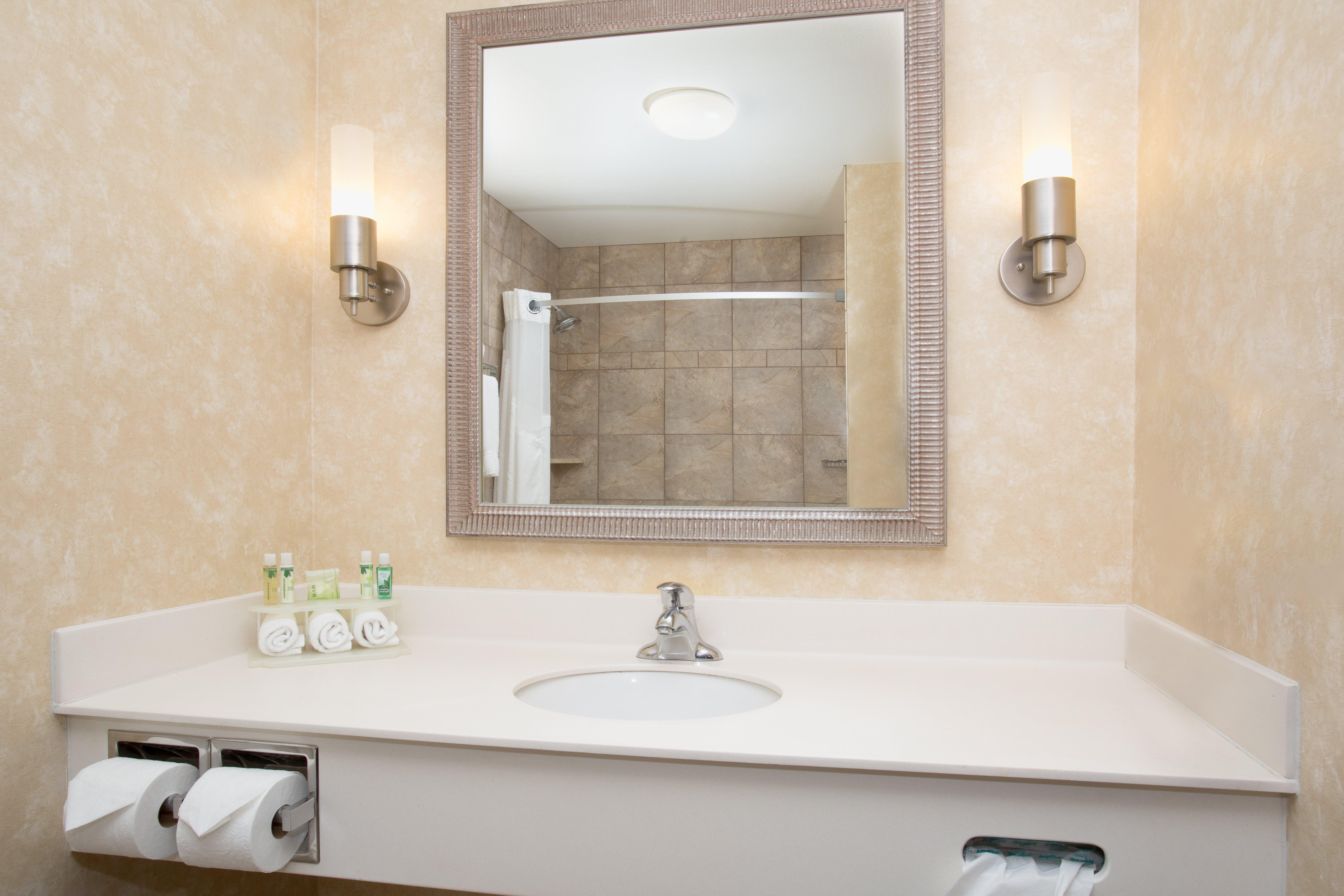 Holiday Inn Express Hotel & Suites Minot South By Ihg Eksteriør bilde